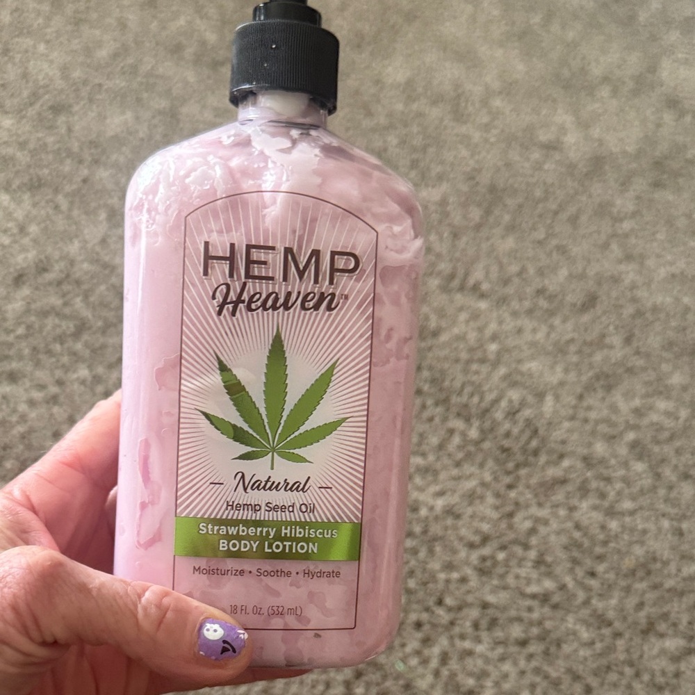 Hempz Strawberry Hibiscus Body Lotion - Pink